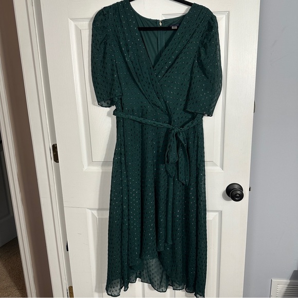 Tommy Hilfiger sz 14 emerald green chiffon dress, metallic polka dots, hi/lo - Picture 1 of 14